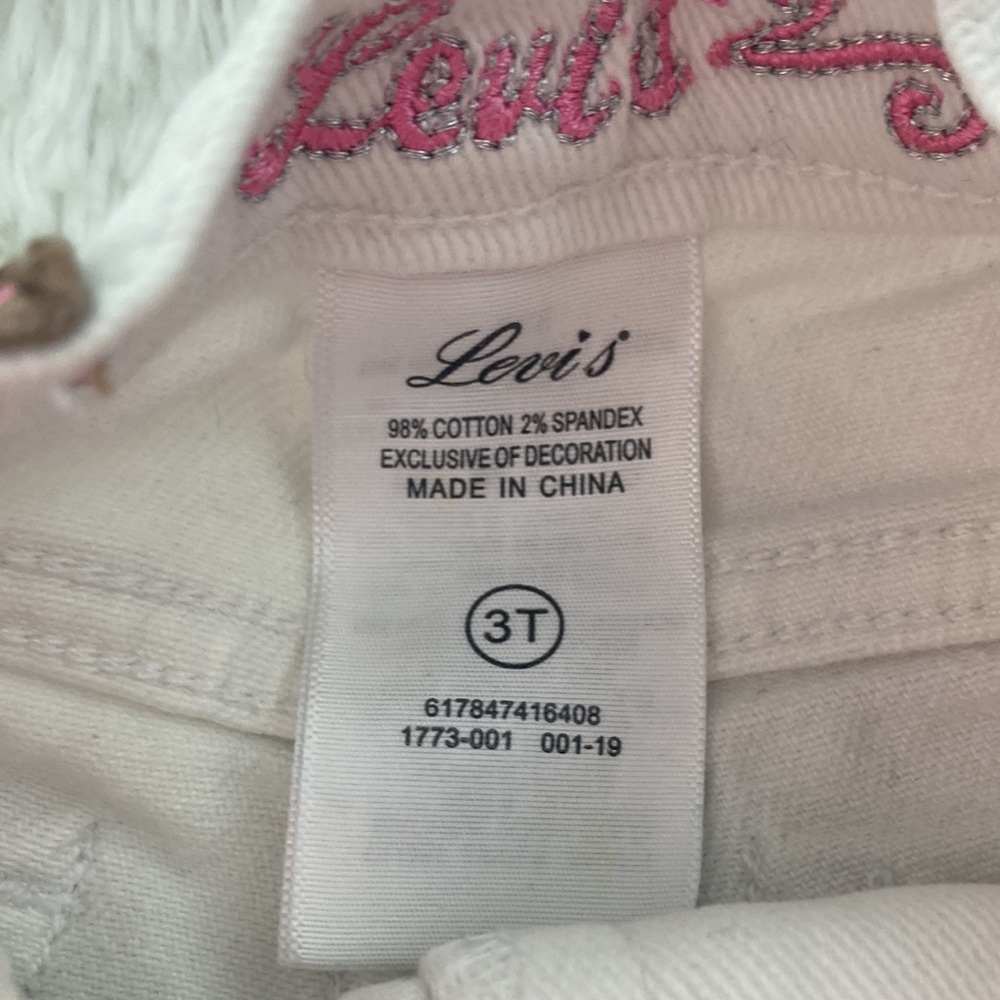 Levi’s - Picture 5 of 5